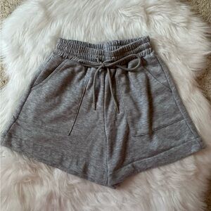 Princess Polly Size 0 Gray High Rise shorts